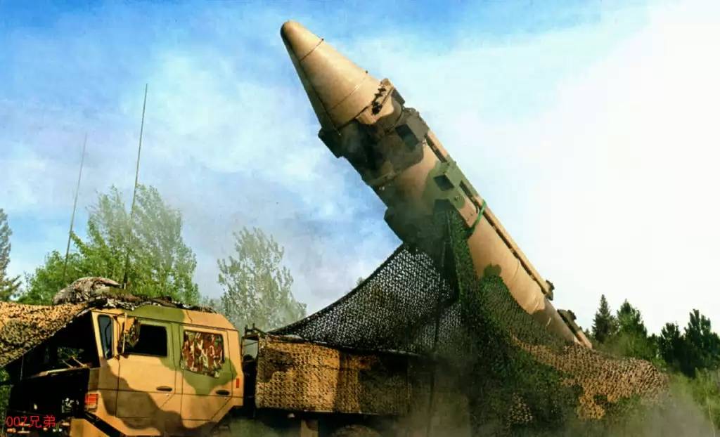 Американцы боятся не русских ракет, а китайских «Дунфэн»