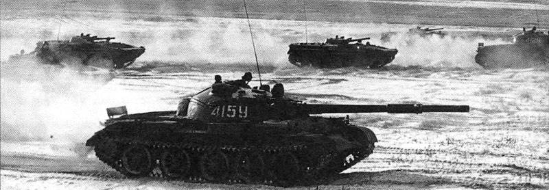 Февраль 1979 года: в "наступление" на Китай пошли сотни танков Т-62 и БМП-1