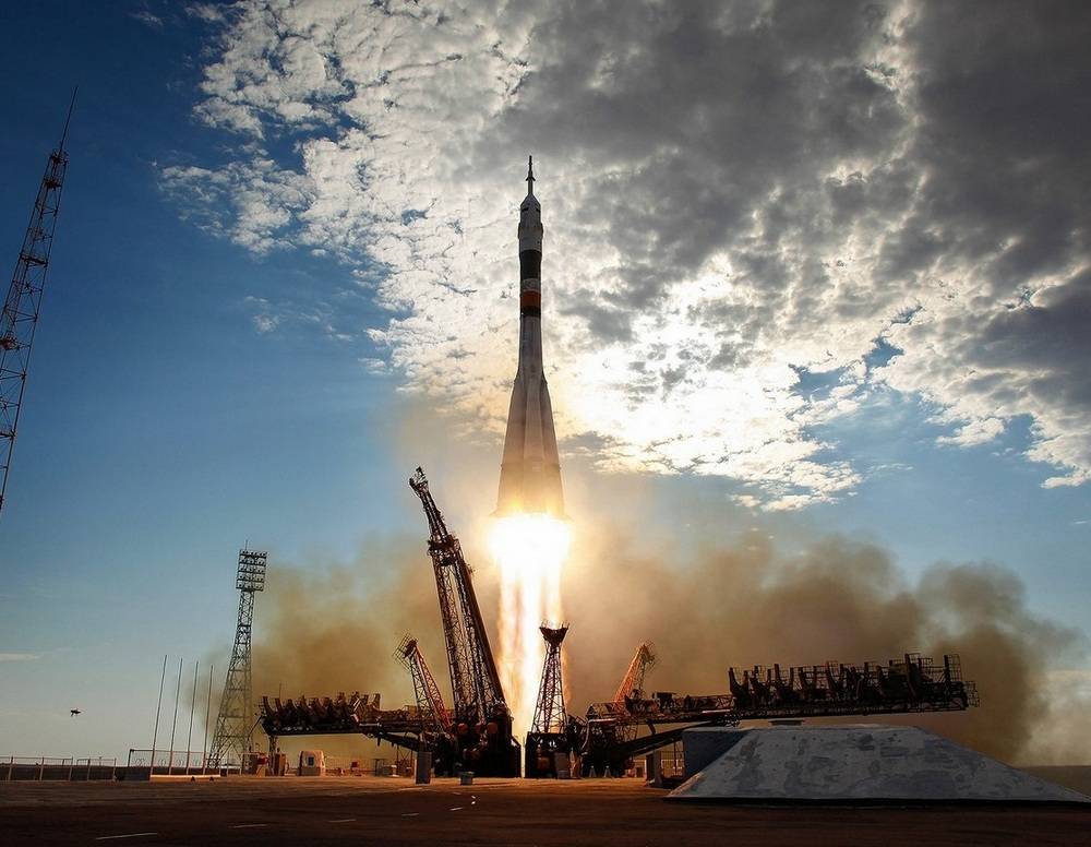 Россия отказывается от запусков военных спутников с Байконура