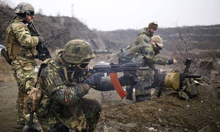 Не отошли от пьяного угара: бойцы ВСУ развязали стрелковый бой под Донецком