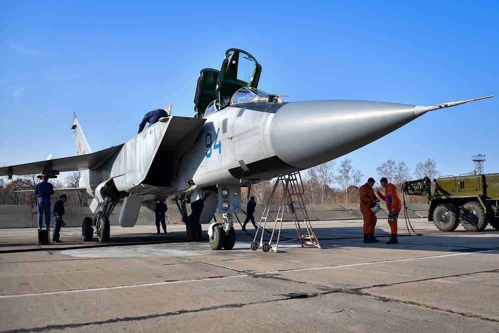 Истребители МиГ-31БМ проходят модернизацию для дежурства на Дальнем Востоке