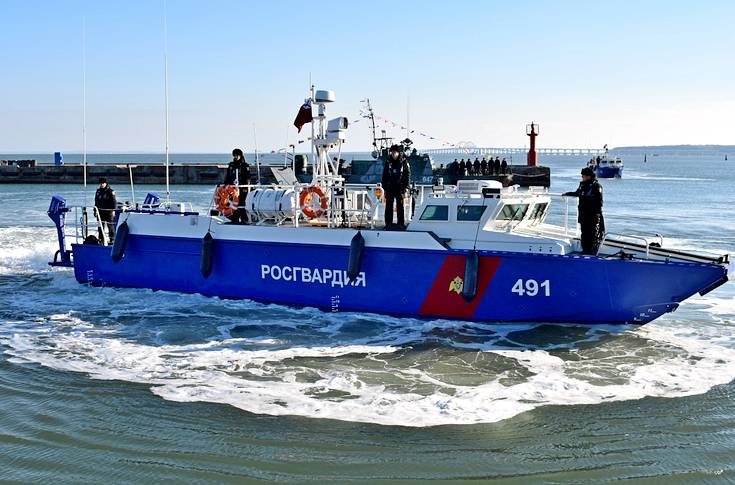 Высокоскоростные катера БК-16 встали на охрану Крымского моста