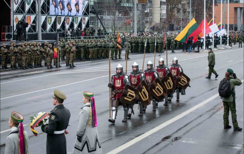 Литва собирается строить военные городки. Население уже подобрали