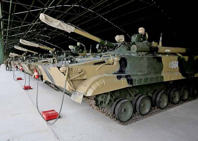 В войска ЮВО поступают Т-72Б3, БМП-3М, БТР-82А и "Торнадо-С"