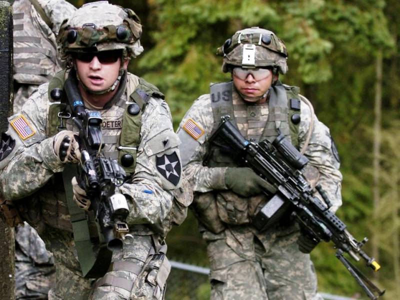 Власти США запретили трансгендерам служить в армии