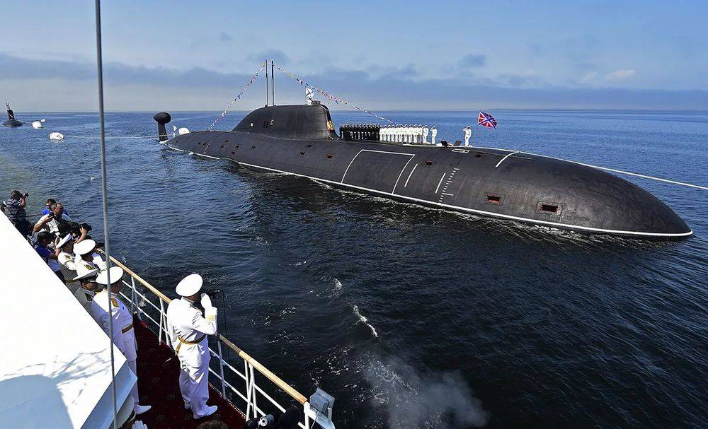 Вице-адмирал рассказал о быте и зарплатах моряков-подводников