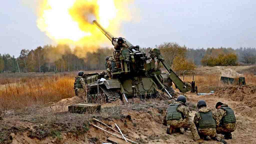 Боевики ВСУ нанесли массированный артиллерийский удар по поселку в ДНР