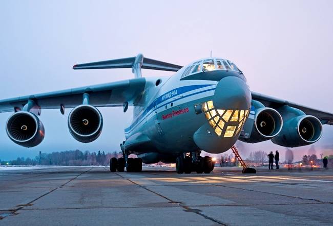 Легендарный Ил-76 уходит в крутое пике: мобильность армии под угрозой