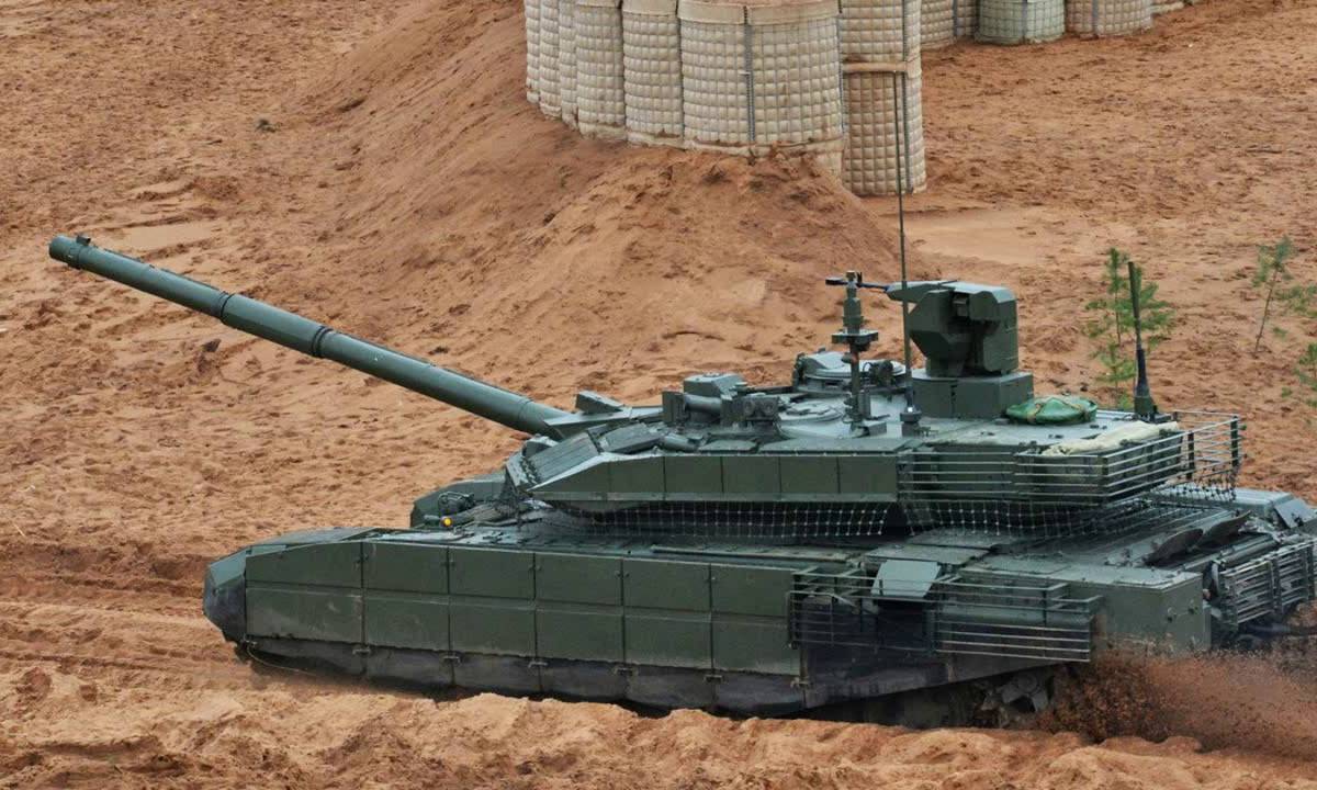 По проекту «Прорыв-3» будут модернизировать старые танки и создавать новые