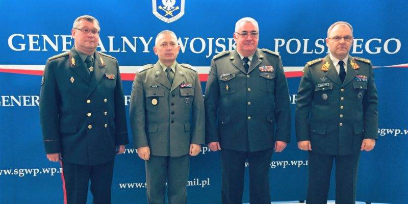 Что стоит за визитом белорусского генерала в генштаб Польши