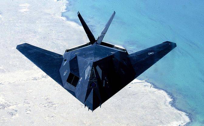 Сбитый F-117: Как потратить $ 3 трлн. за методичку стоимостью 10 копеек