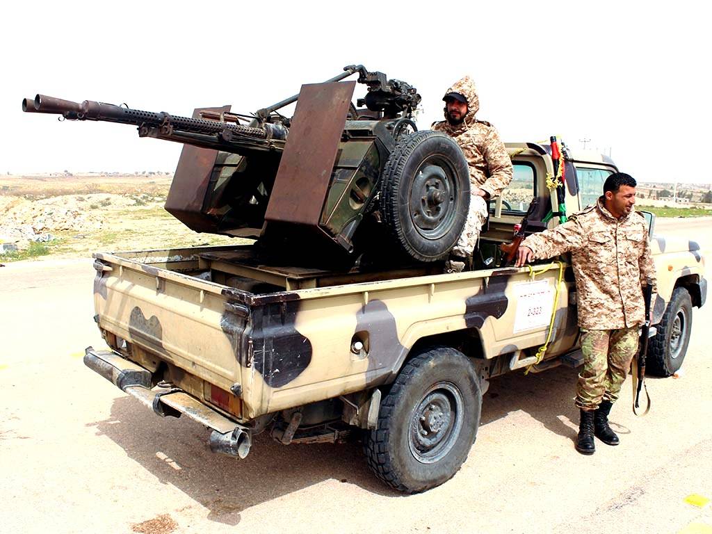 Новая война в Ливии: маршал Хафтар бросил войска на Триполи