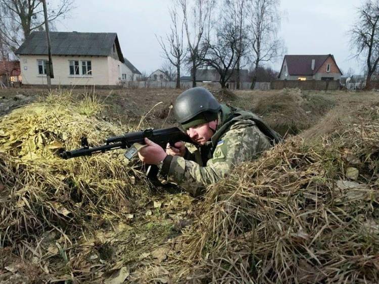 Силовики ООС открыли минометный огонь, когда Донбасс спал