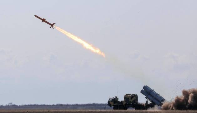 Порошенко выдал оружие XX века за новейшую разработку армии Украины