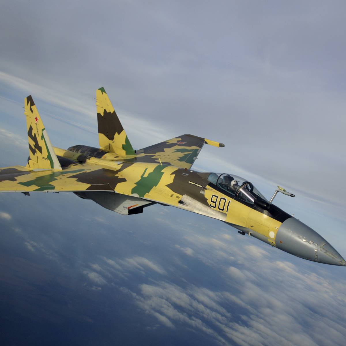 NI оценили шансы «непревзойденного» Су-35 в воздушном бою с F-35