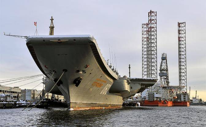 Из «Адмирала Кузнецова» за 65 миллиардов сделают плавучую парту