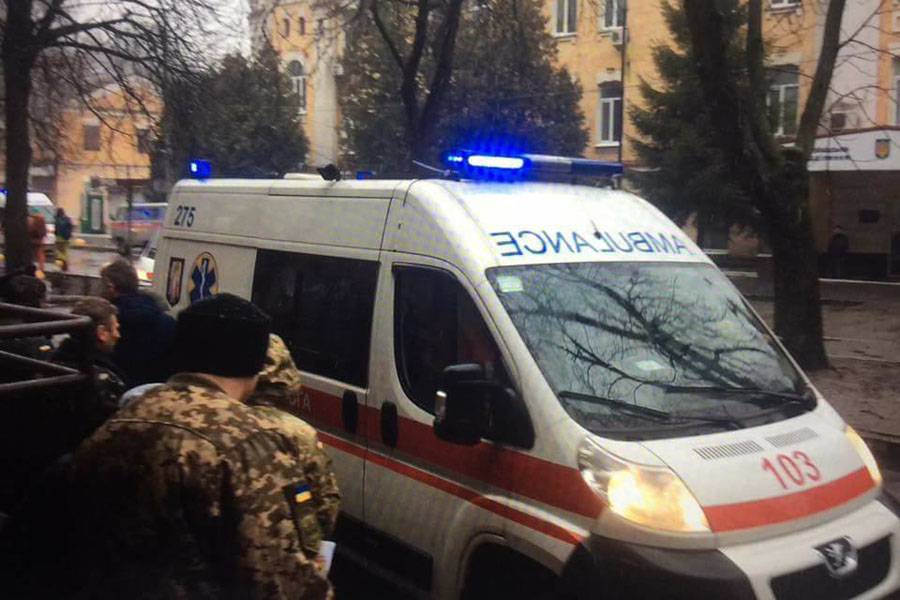В Киев из Донбасса прибыл экстренный борт с ранеными солдатами ВСУ