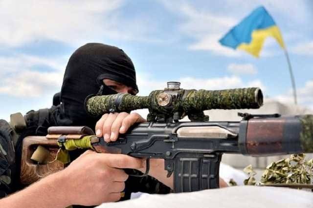 Украинский снайпер обстрелял российских журналистов на Донбассе