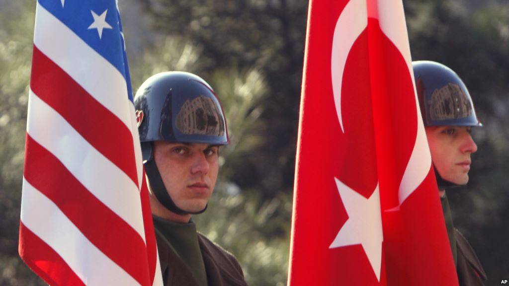Двойная игра: как США ложью пытаются заставить Турцию отказаться от С-400