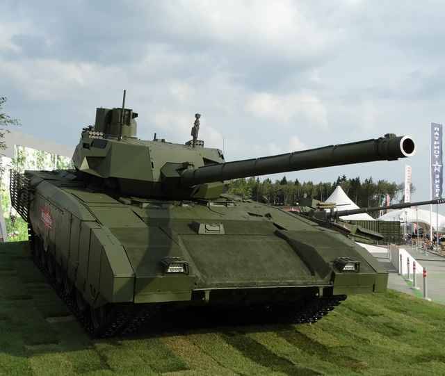 Невиданная мощь: новый двигатель для танка Т-14 "Армата" в 1800 л.с.