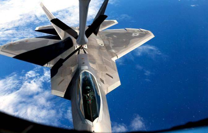 Пентагон уже планирует замену F-22