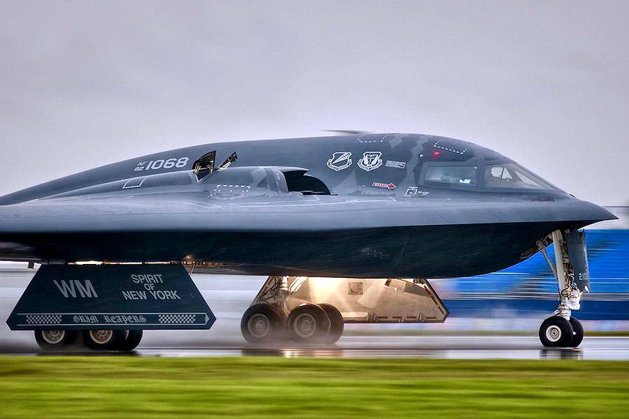 Впервые в истории появилось видео из кабины бомбардировщика B-2