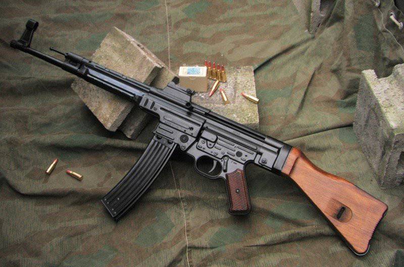 Чудо-оружие Рейха: штурмовая винтовка StG 44 и ИК-прицел