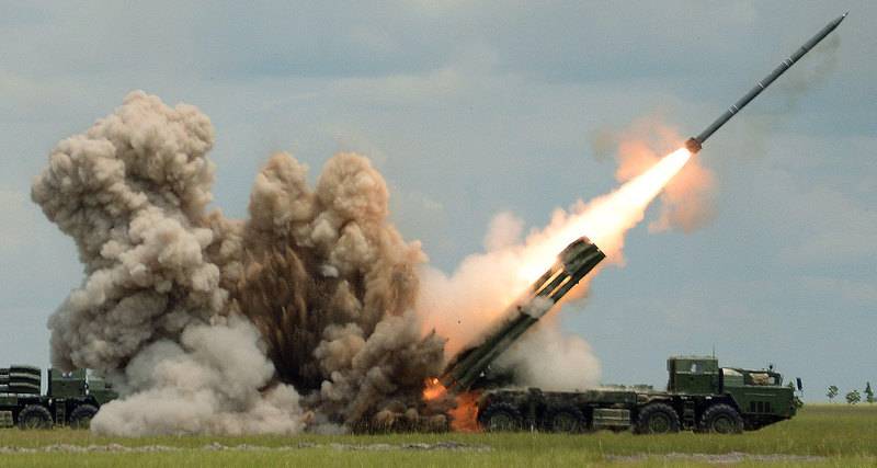 Выжгут электронику врага: на вооружение армии РФ могут встать ЭМИ-ракеты