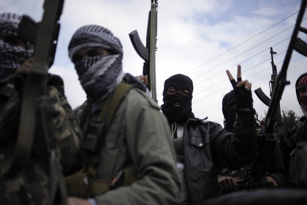 Боевики стягивают силы для контратаки на САА на севере Хамы
