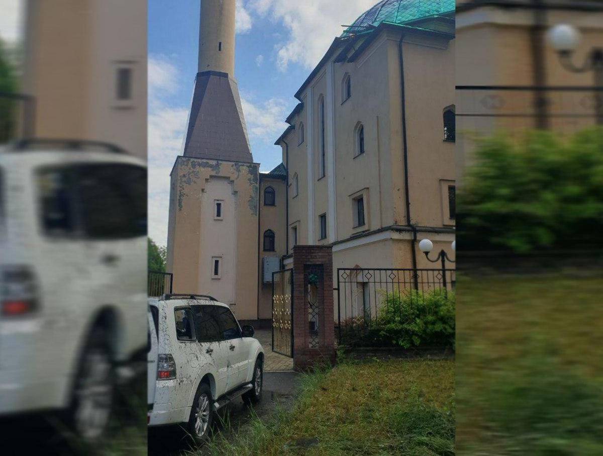 Украинские силовики открыли прицельный огонь по мечети Донецка