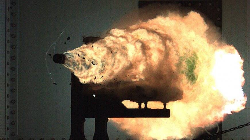 Эксперименты с рельсотроном: новое оружие США не конкурент ЗРК С-300