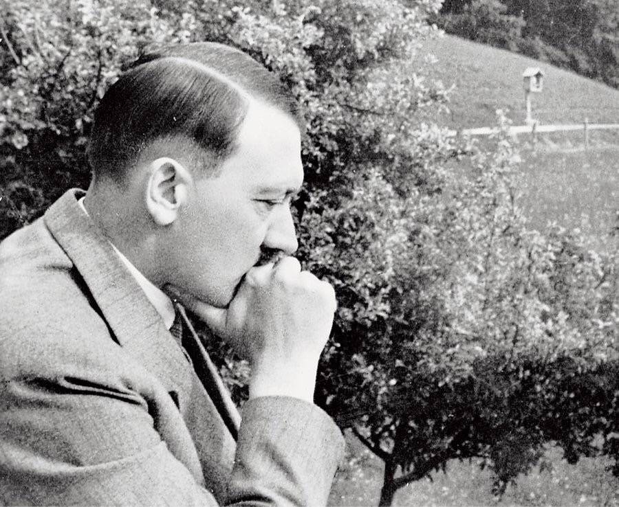 «Идиот» Гитлер решил «допустить» окружение своих войск в Сталинграде?
