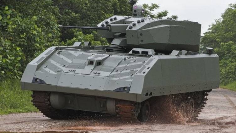 Армия Сингапура приняла на вооружение бронетранспортер Hunter