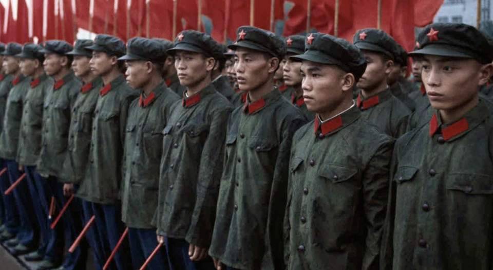 Как Мао создал армию без званий и мундиров