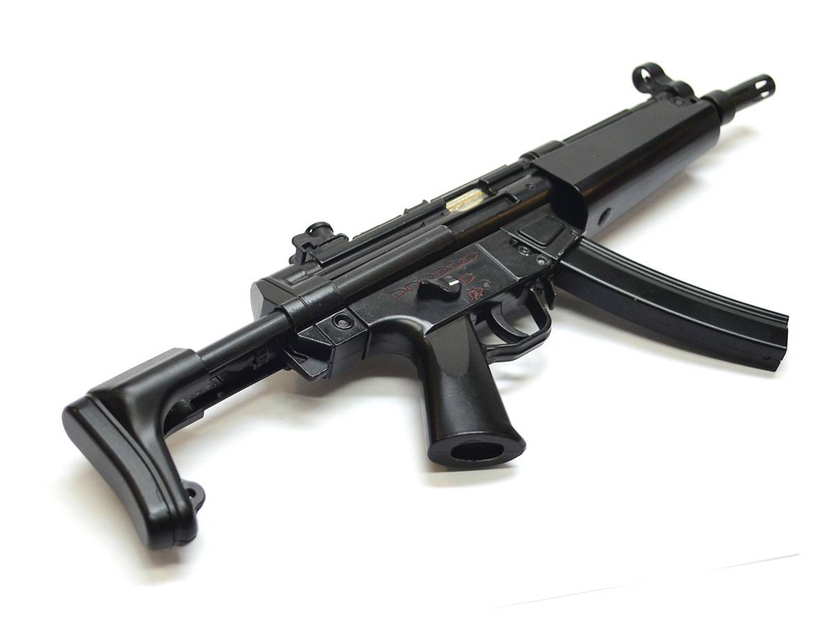 Зачем Незалежной старый немецкий пистолет-пулемет HK MP5? 