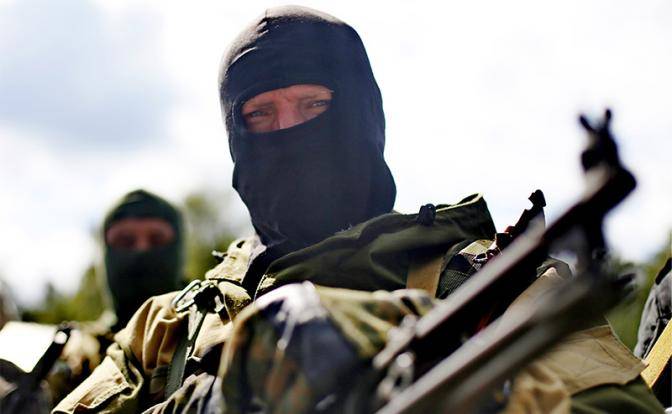 Украинские боевики бегут с передовой в Донбассе в ИГИЛ