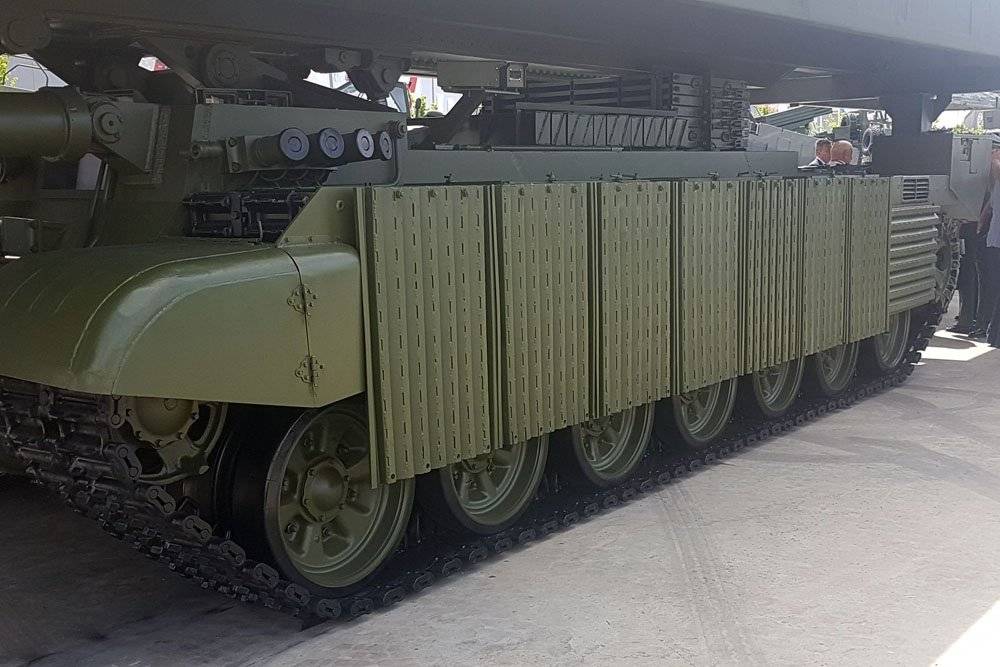 Помощник "Арматы": "мостовой танк" МТУ-2020 показали на "Армии-2019"