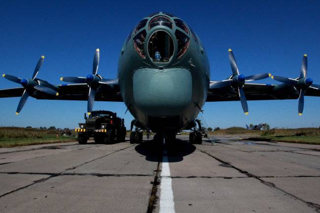 Летающая пушка: в США оценили идею превращения Ан-12 в боевой самолет