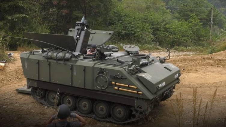 Южная Корея завершила разработку самоходного миномёта на базе бронетранспор