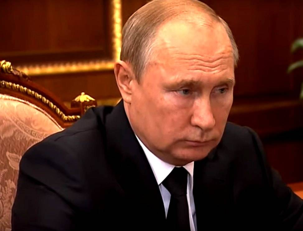 Путин отреагировал на гибель моряков-подводников