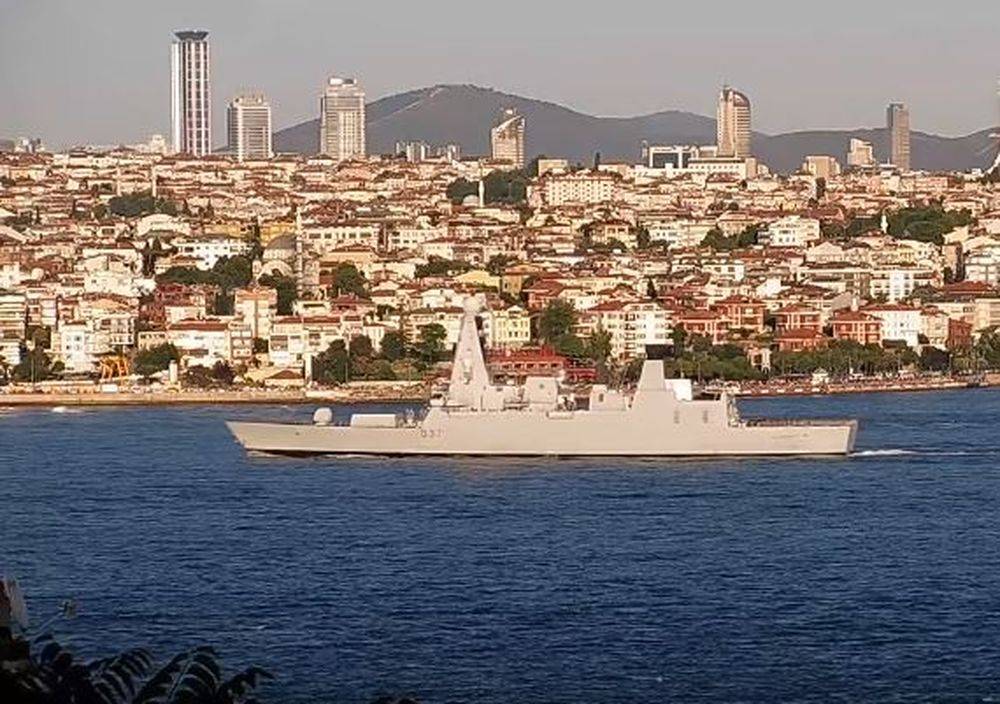 Корабли НАТО, направляющиеся в Одессу, попали на видео