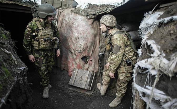 Безумие войны в Донбассе: Бойцы ВСУ расстреливают не только ополченцев