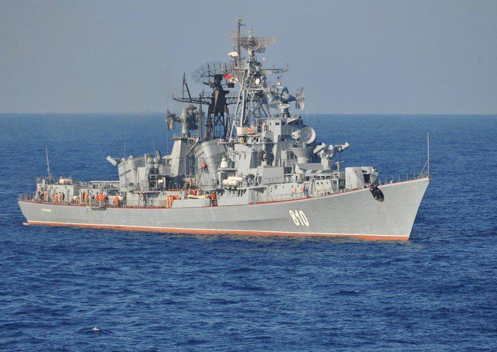 Украина: Российский корабль зашел в закрытую зону учений НАТО