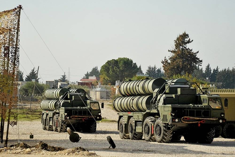 НАТО в тупике: прибытие С-400 в Турцию вызвало ажиотаж в западных СМИ