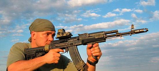 Вечное противостояние АК-47 и М16: какое оружие реально лучше