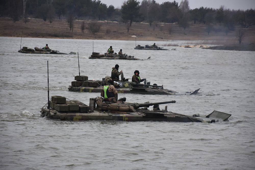 Украинские десантники утонули в БМД во время совместных учений с НАТО