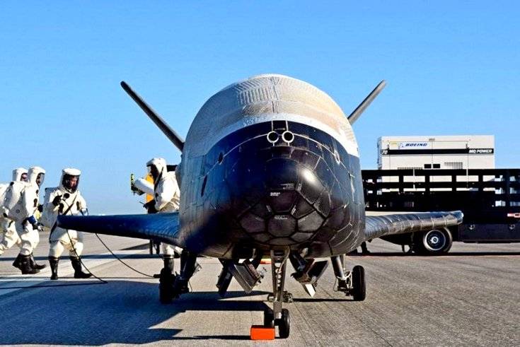 В США заявили о «сводящей с ума» маневренности шаттла X-37B