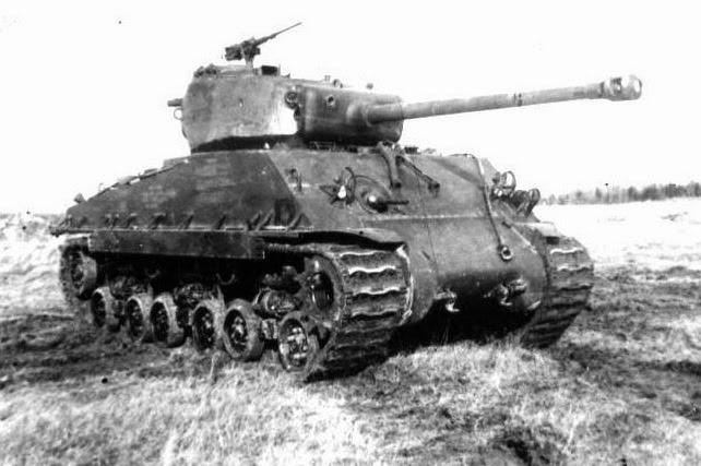 Какие танки лучше: Т-34 или американские М3 и М4А2