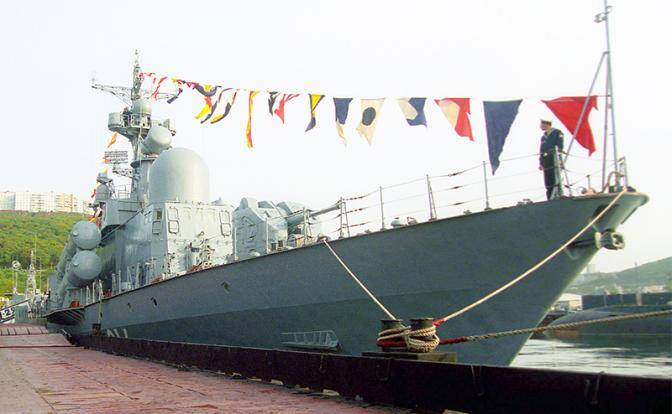 На Севастополь украинские адмиралы заходят через Гдыню
