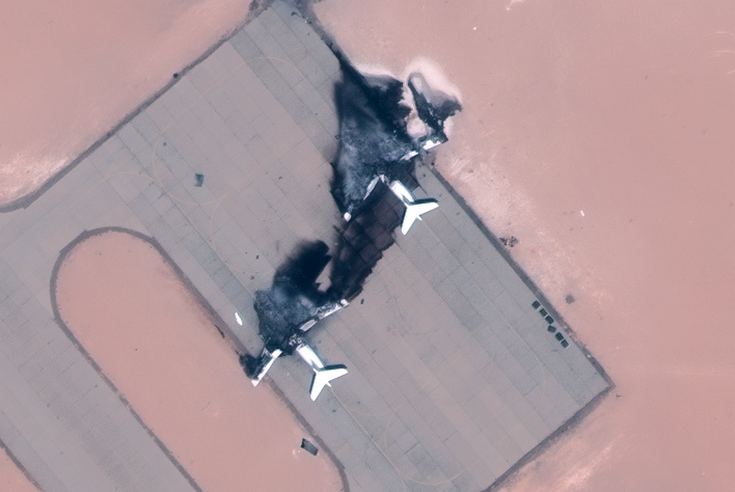 Опубликованы спутниковые снимки уничтоженных Ил-76 в Ливии